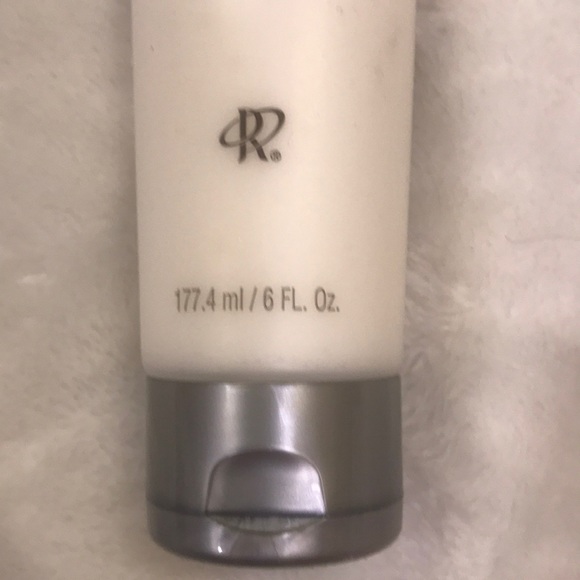 Reclaim with Argireline R total facial cleanser - Picture 5 of 10